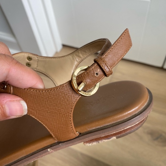 Michael Kors Leather With Gold Plate Flat Sandals - Picture 7 of 7